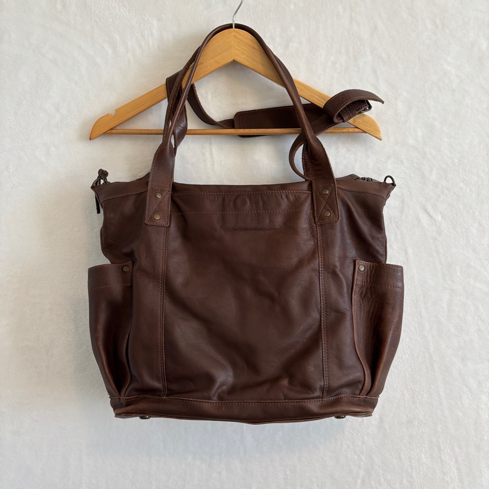 Nena & Co. Brown Leather Tote purse‎ the perfect bag the collective logo